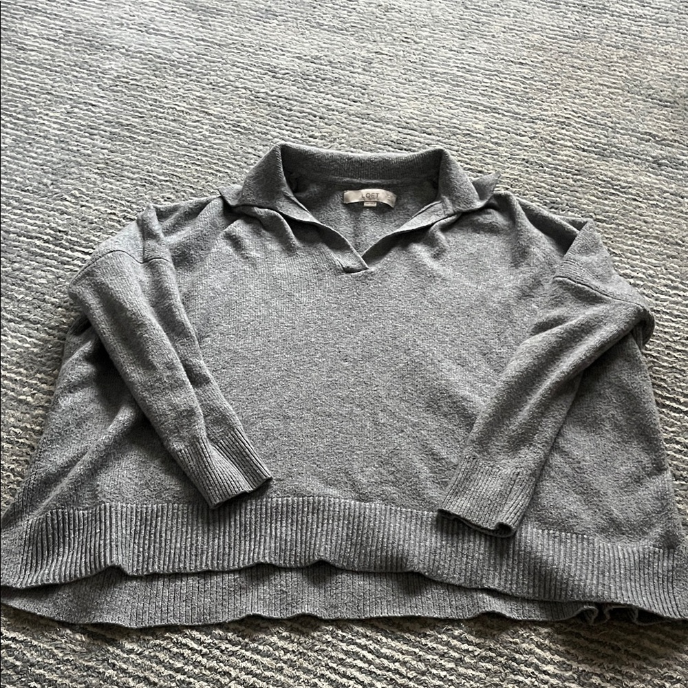 LOFT Gray V-Neck Women's Sweater